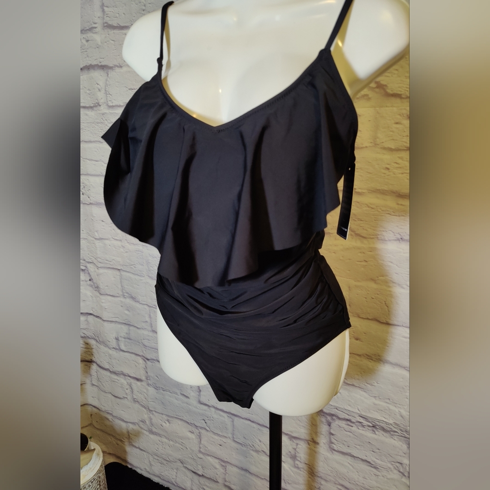 Women's One Piece Swimsuit Tummy Control Modest Cute Slimming Flattering Ruffle - Picture 10 of 12